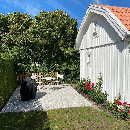 Attefallshus Pa Aengoe I Kalmar Eksteriør bilde
