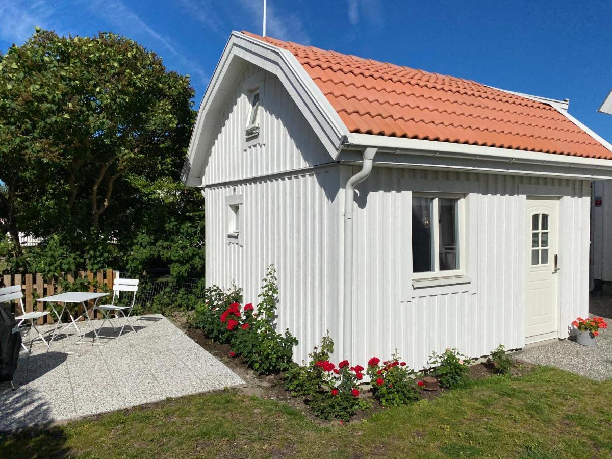Attefallshus Pa Aengoe I Kalmar Eksteriør bilde