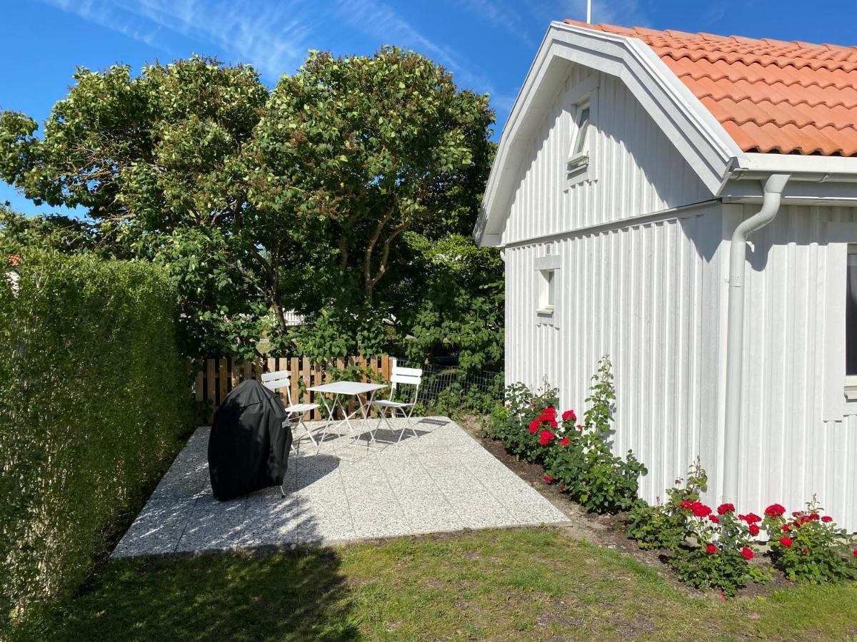 Attefallshus Pa Aengoe I Kalmar Eksteriør bilde